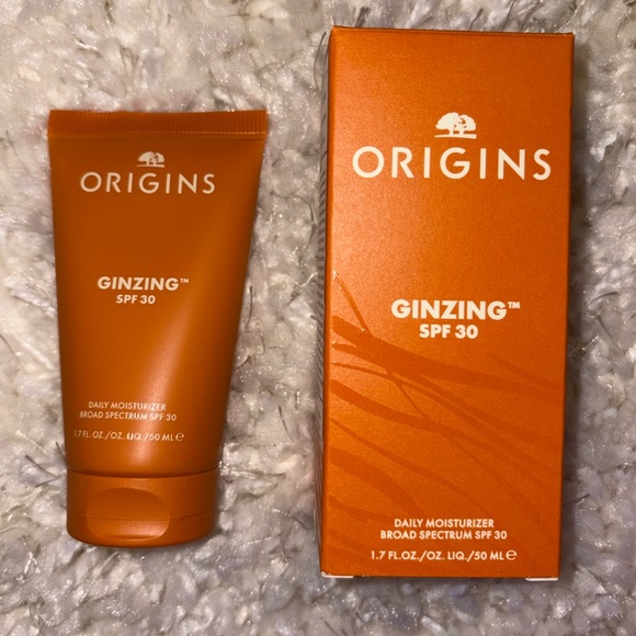 Origins ™️ ginzing Daily Moisture SPF 30 - Picture 3 of 3
